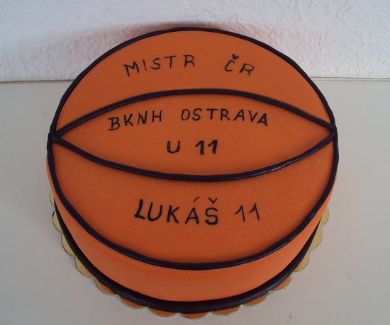 Basketbalový míč